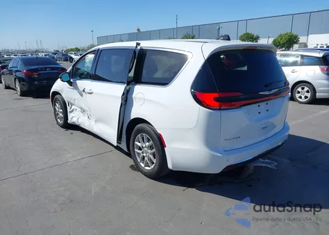 2024 Chrysler Pacifica Touring z USA, uszkodzony, nr VIN 2C4RC1FG7RR194974